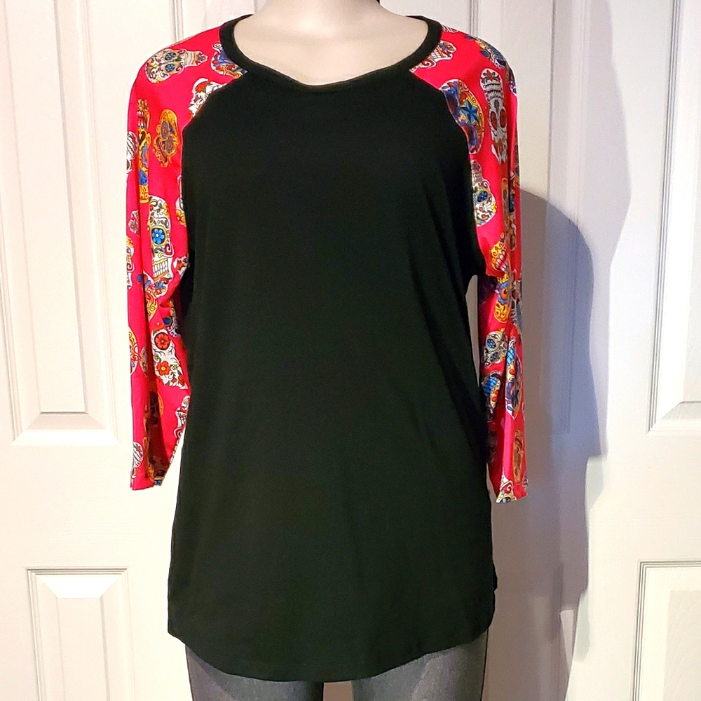 Pink a day Black Sugar Skull Top